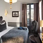 Lumen Louvre Hotel