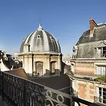Lumen Louvre Parigi