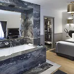 Lumen Louvre 4* Parigi