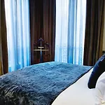 Lumen Louvre 4* Parigi