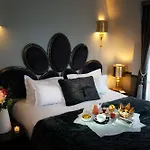 Hotel Lumen Louvre Parigi