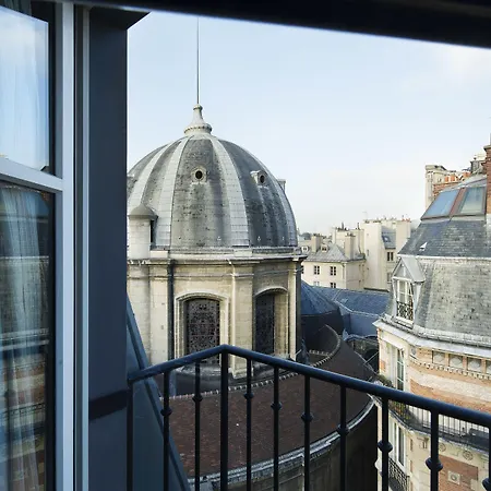 Lumen Louvre 4* Paris