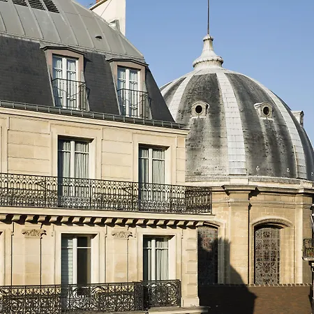Lumen Louvre