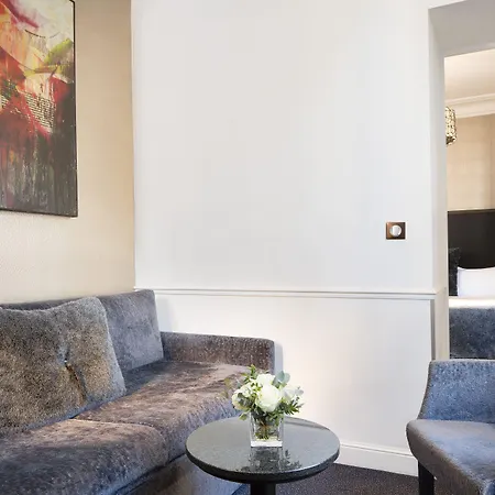 Lumen Louvre Hotel 4*