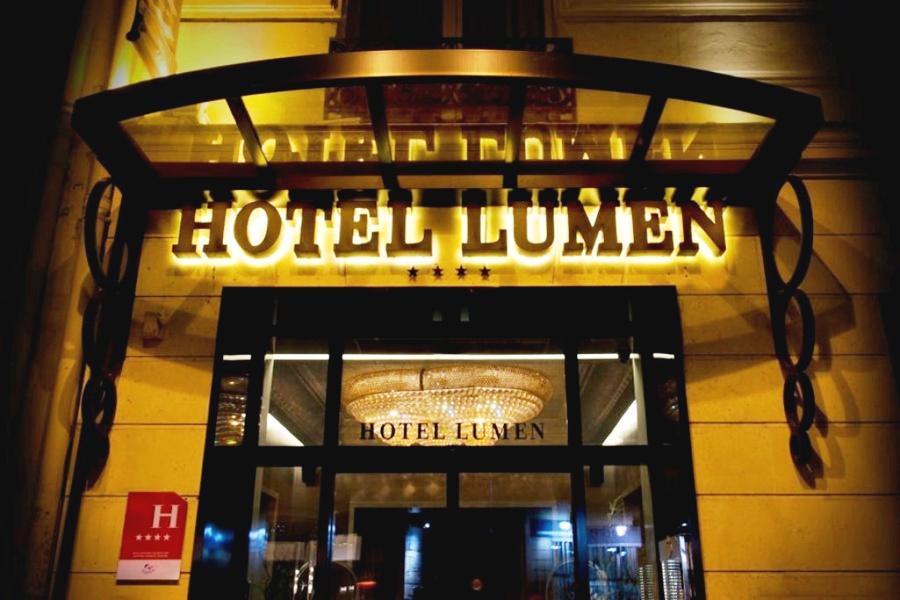Lumen Louvre Hotel