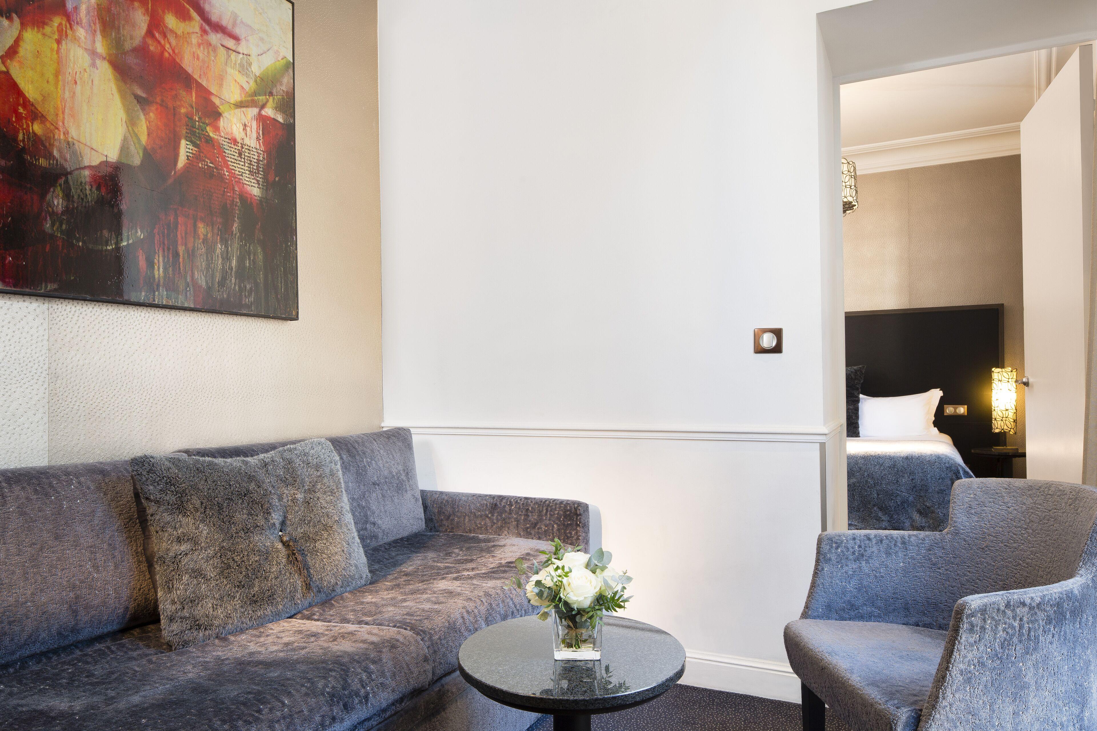 Lumen Louvre Hotel 4*