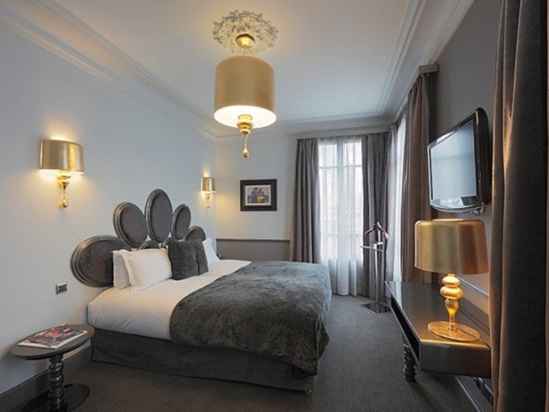 Hotel Lumen Louvre Paris