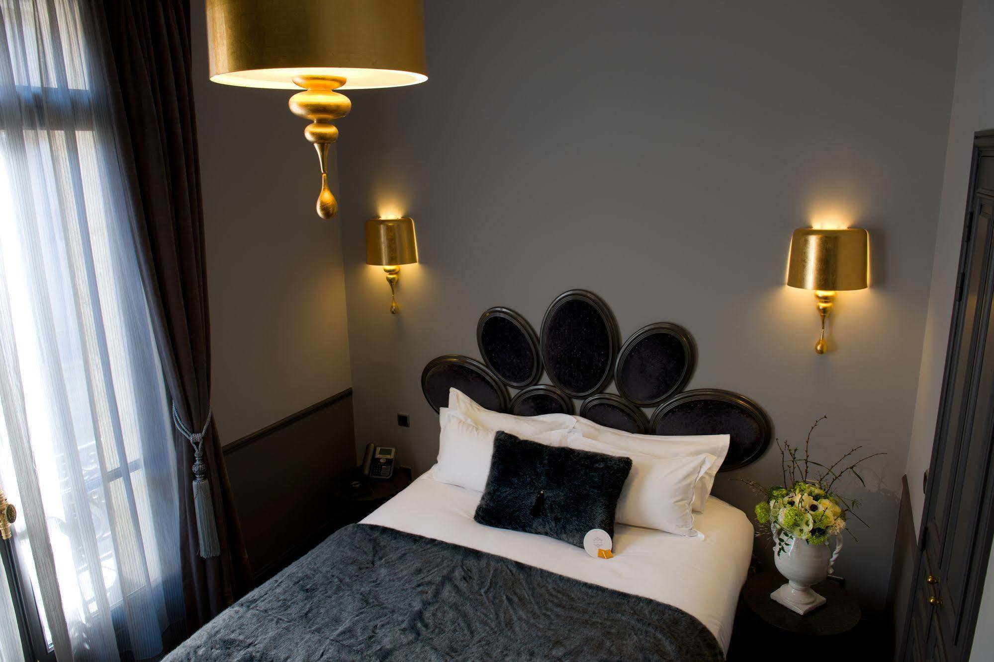 Hotel Lumen Louvre Paris