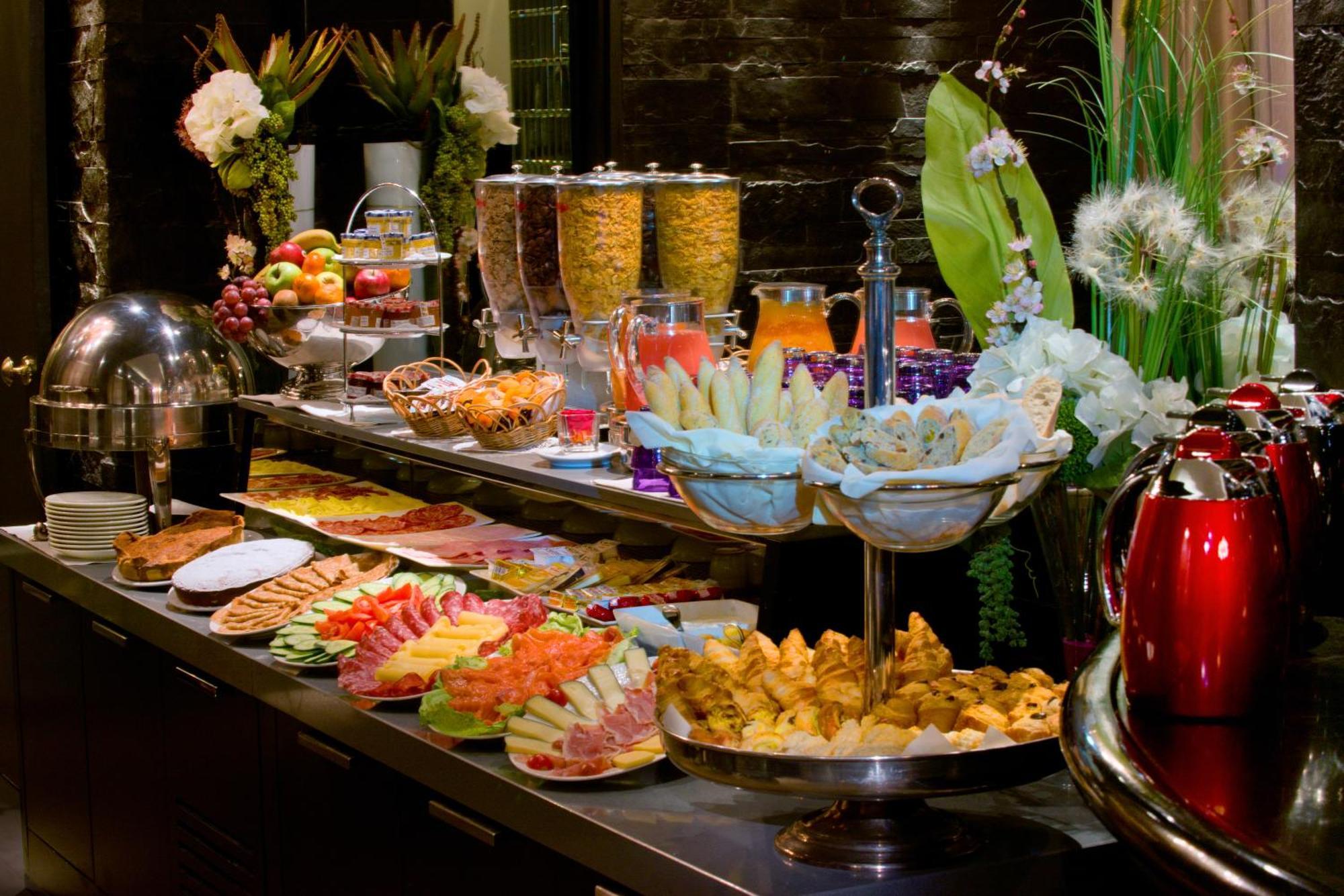 Lumen Louvre Hotel 4*