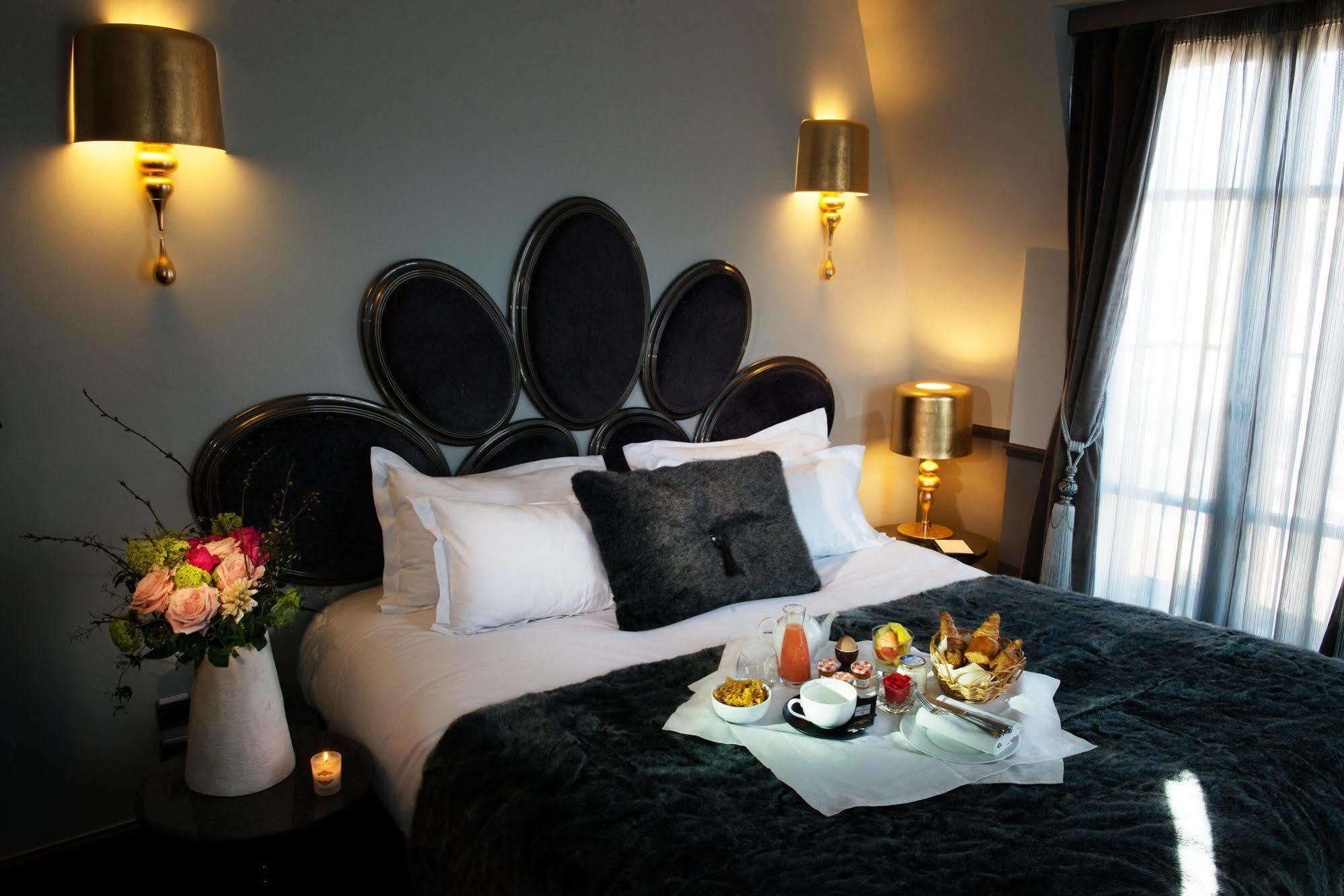 Hotel Lumen Louvre Paris